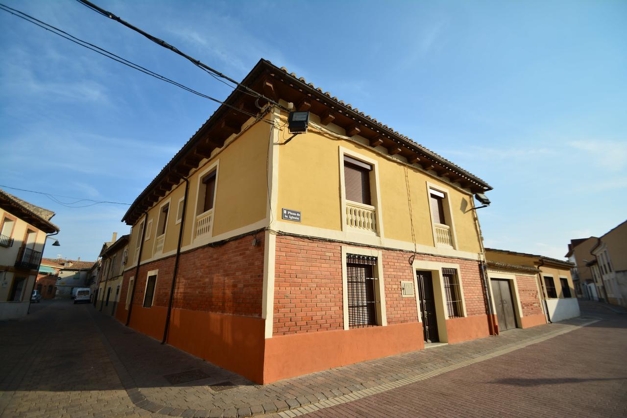 La Plaza Country house *